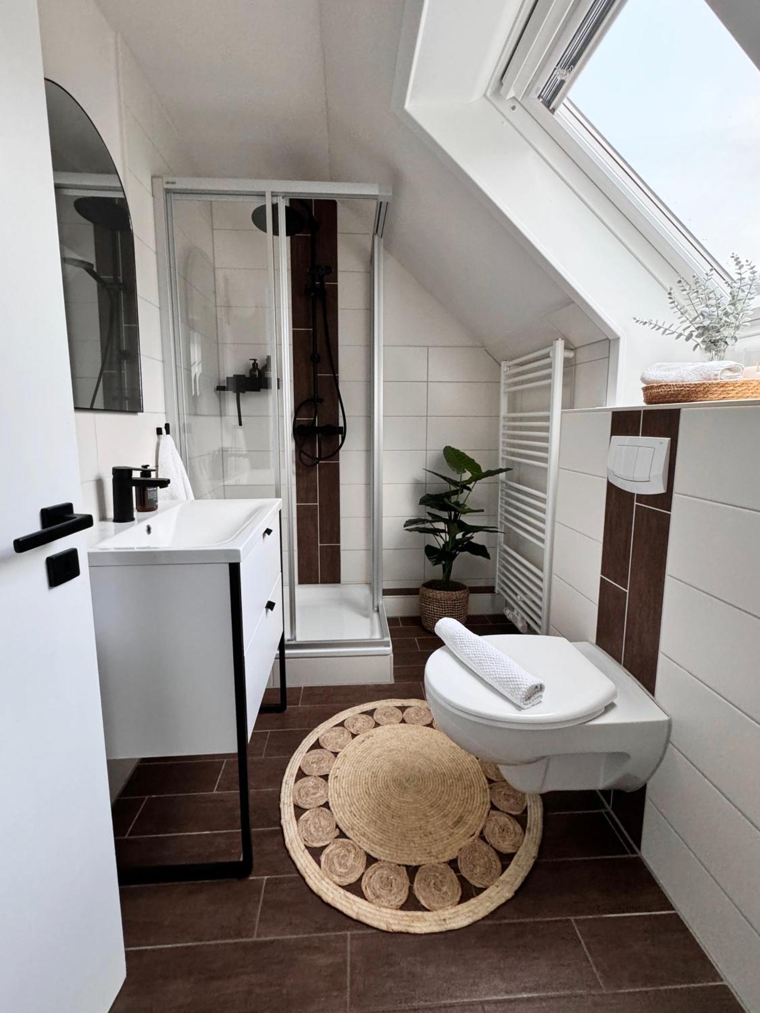 Seaside Rooms - Design-Apartment Mit Balkon & Parkplatz - Inklusive Strandkorb Direkt Am Wasser Und Spa & Sauna Saisonal Büsum Extérieur photo